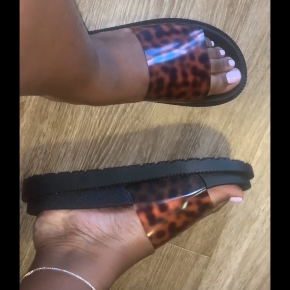 Fun Girl Leopard Slides